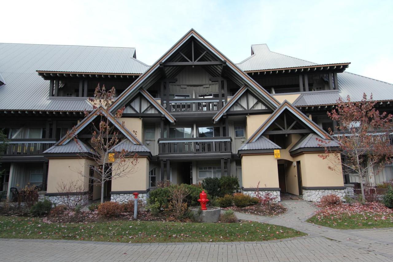 Lagoons Condos By Whistler Retreats Екстер'єр фото